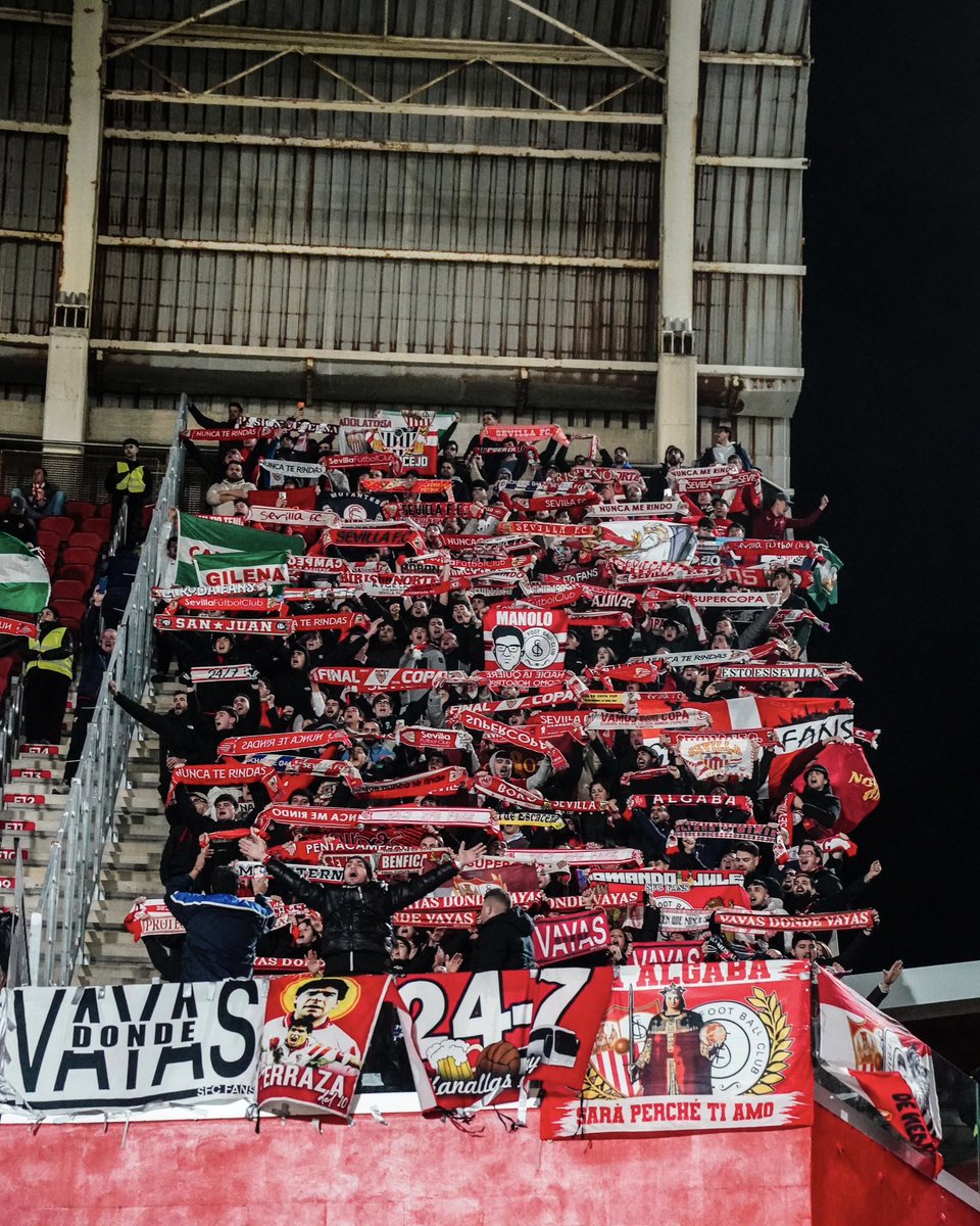 Gracias a los sevillistas desplazados en Mallorca por vuestro aliento incondicional.

Buen viaje de vuelta a casa.