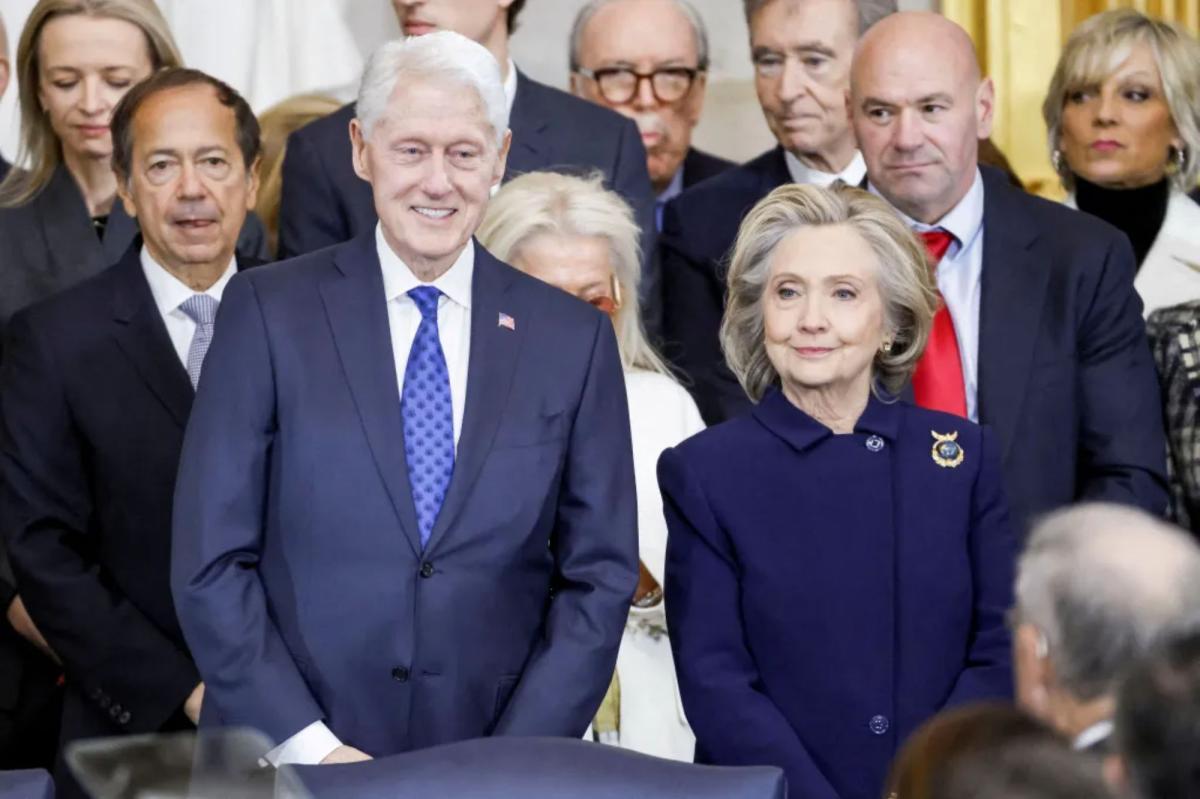nypost's tweet photo. Bill, Hillary Clinton to testify on Jeffrey Epstein relationship — cave to Comer ahead of contempt vote https://t.co/ub6PhnlTxM https://t.co/AwPfmLnkcY