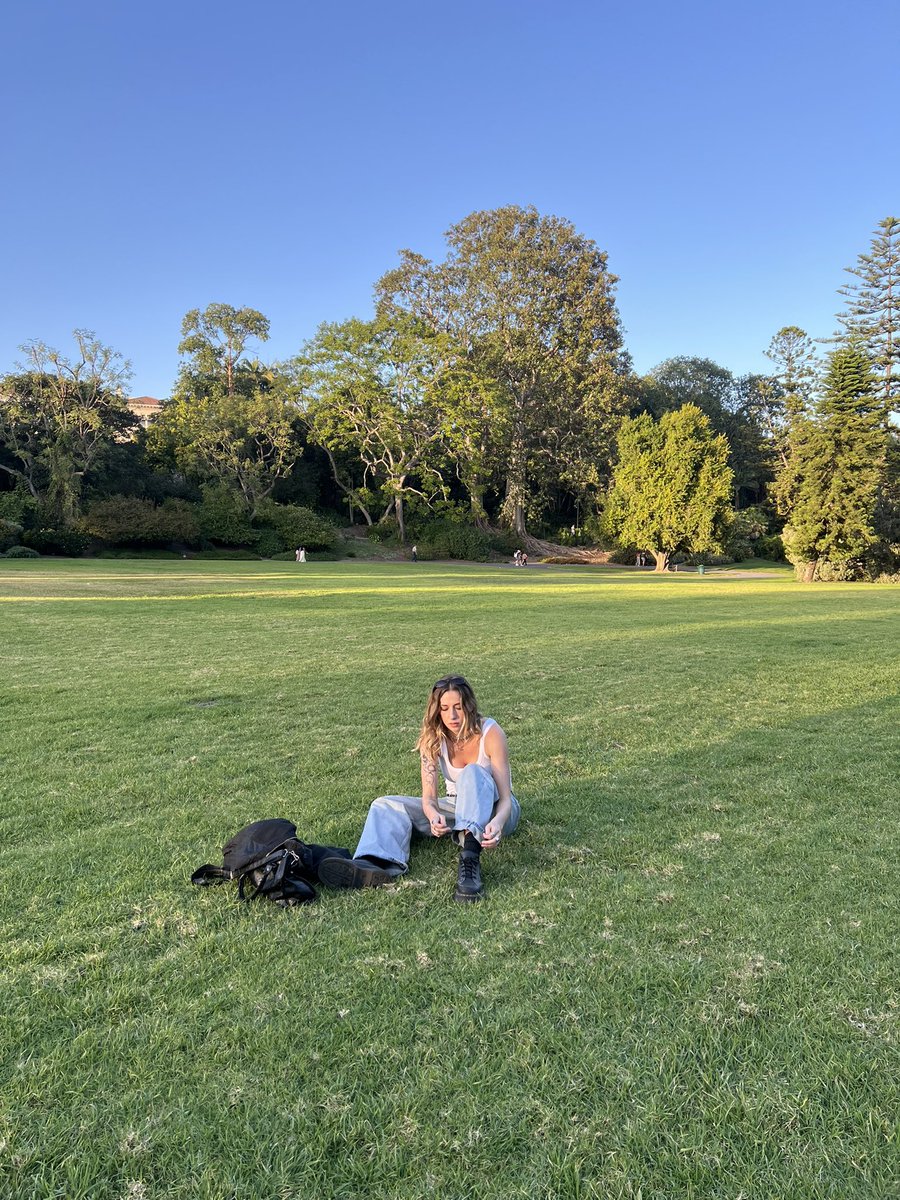 MaraAnne24's tweet photo. this is such a haunted ass app that I only come back to when things are bleak but at least I’m sober https://t.co/qFysBqTPqt