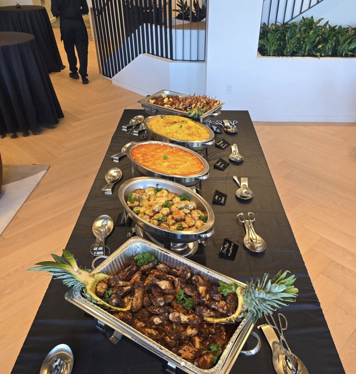 Make your next dinner party extra special with catering by @madewithlovecateringdc! They provide high quality service and amaing food. Book them at madewithlovecateringdc.com. 📸: @madewithlovecateringdc