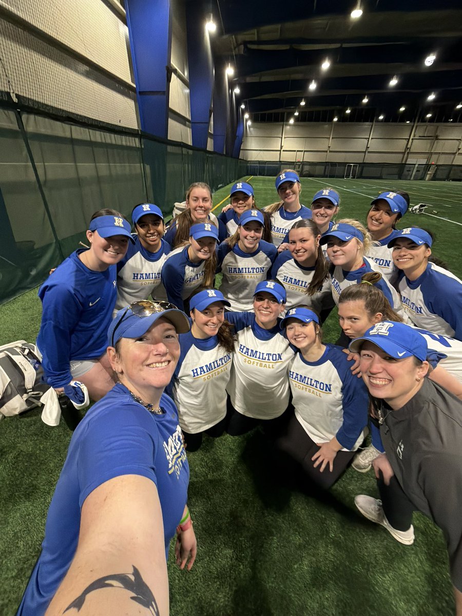 Hamilton College Softball tweet media