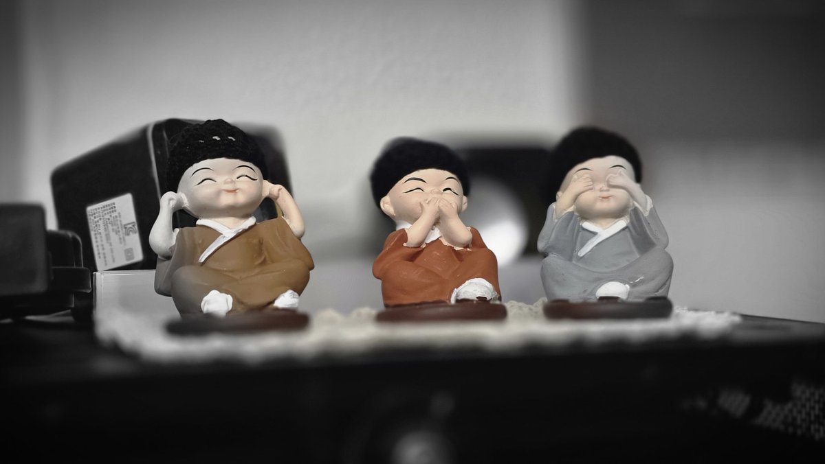 건강 할때 자주 만나고 걸을 수 있을 때 좋은추억 만들며 아름다운 관계 이어가자. 

산다는 건 별거 아니더라. ~
나 살아있어야, 나 건강해야 세상도 존재하는 것...
떠나고 나면 아무것도 없다.

오늘도
내가
살아 있음에 감사하면서...