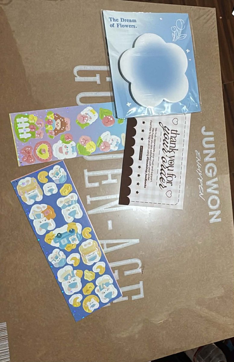 pandeliyoon's tweet photo. 📦:  @Seoulshop_ph 

I got this yesterday pa but I was so busy I haven’t unboxed it pa but secured sya nakarating, again thank you so so muchhhh 🥺🫶🏻#SEOULSHOP_FEEDBACKS https://t.co/xQC7HT1WgV