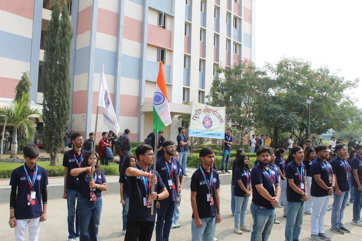NSSVITBhopal's tweet image. The voices that spoke through NSS songs, the steps that were taken in unity and the hearts that beat for service. Right from the setup of the camp through teamwork to village bhraman and establishing actual connections, it all began with purpose, passion and unity.

#nssunit