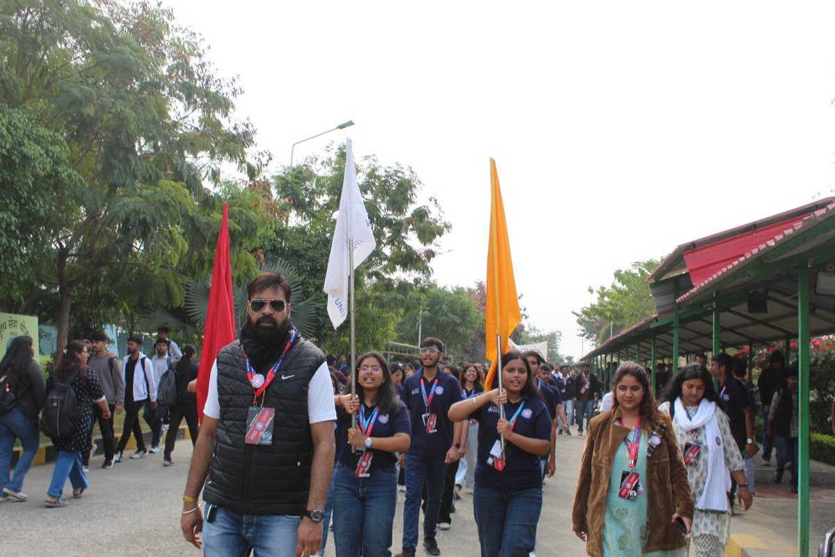 NSSVITBhopal's tweet image. The voices that spoke through NSS songs, the steps that were taken in unity and the hearts that beat for service. Right from the setup of the camp through teamwork to village bhraman and establishing actual connections, it all began with purpose, passion and unity.

#nssunit