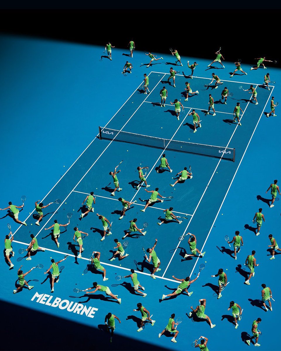 chocomilk_7's tweet photo. I did not know this many people could play a tennis match together https://t.co/g4s5LjQQla