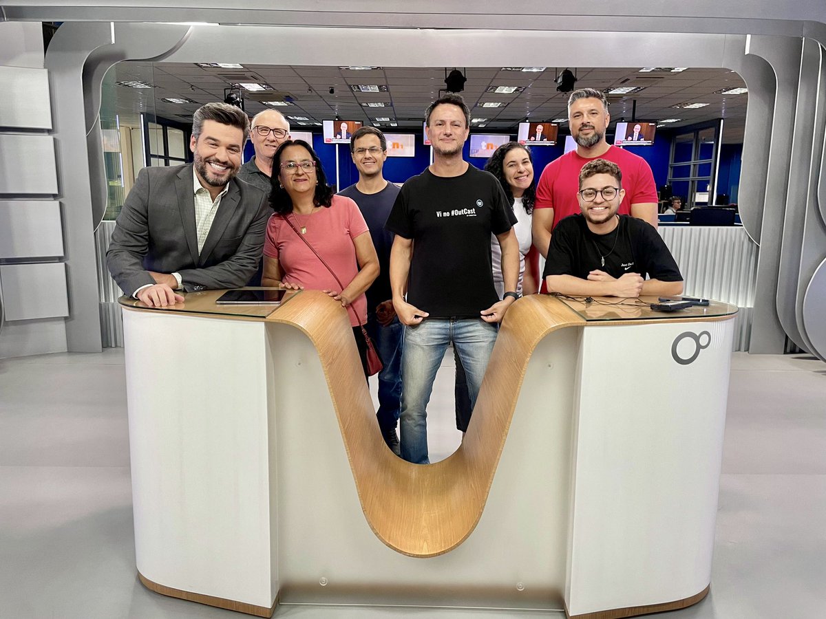 maffeisandre's tweet image. Tietando o @thiagoariosi na #TVTEM 😊