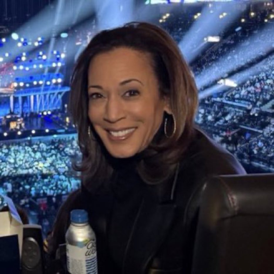 Kamala Fan tweet media