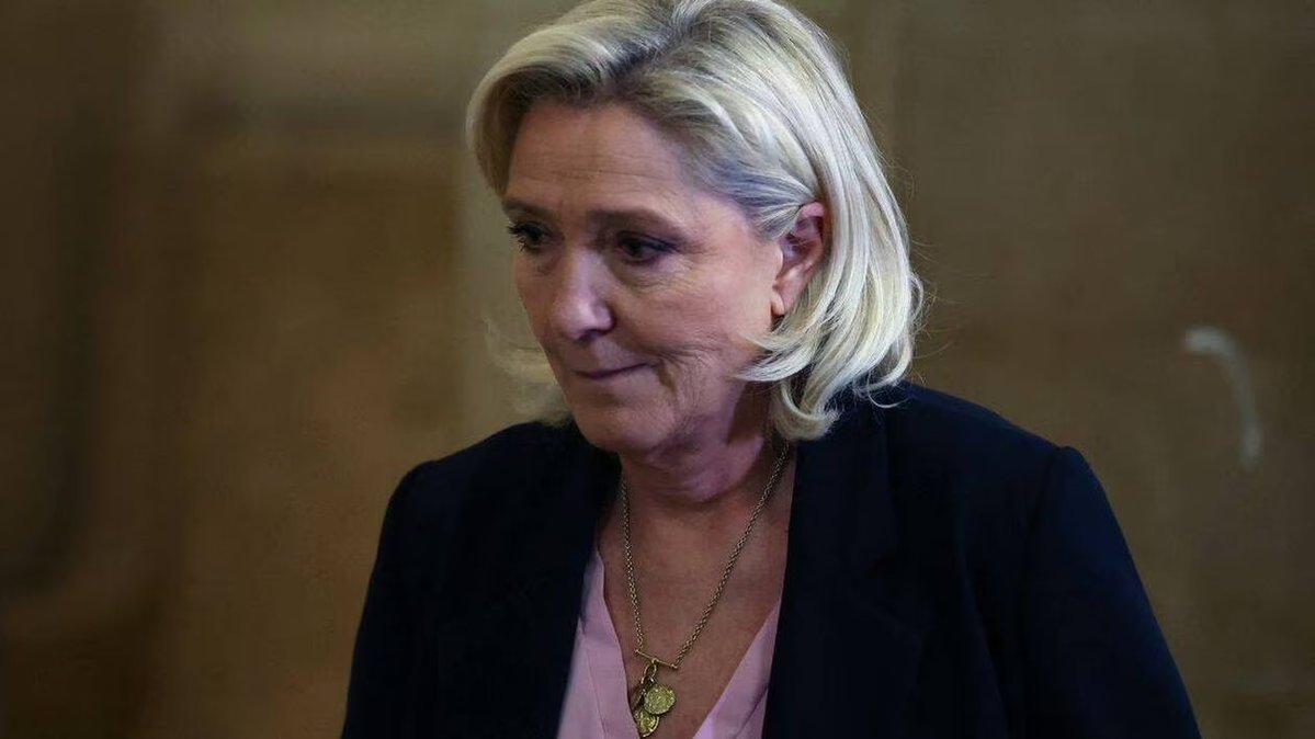 🚨⚖️THREAD - Le parquet général vient de requérir la CONDAMNATION de Marine Le Pen à 1 AN de PRISON FERME et 5 ANS D'INÉLIGIBILITÉ.

Le RN va tenter de manipuler l’opinion.

Je vous propose un décryptage complet de leurs mensonges, pour que vous puissiez comprendre et riposter ⤵️