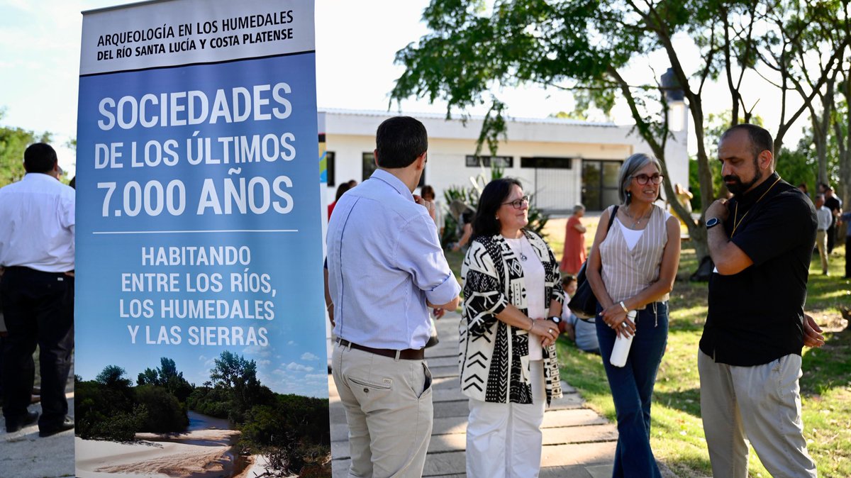 MEC_Uruguay's tweet image. El Programa de Investigación Antropo-Arqueológico y Desarrollo (PIAAD) del #MEC invitó a recorrer el laboratorio de arqueología del CIRAT en #CiudaddelPlata #SanJosé realizando la charla «Arqueología en los humedales: saberes antiguos para desafíos actuales».

#DíaDeLosHumedales
