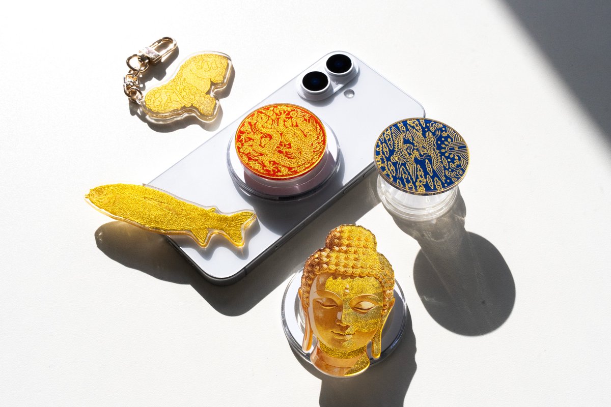 금박 아크릴 키링만 만든다고?
스마트톡도 준비했는데!
소듕한 내 폰.. 금가루 뿌려뿌려!

더욱 고급진 굿즈로 완성하는
금박 아크릴 스마트톡! (정품 맥세이프 OK)

만들러 가보자고 🏃‍♀️🏃‍♀️🏃‍♀️

💛상품링크 : cutt.ly/itvUKZg6