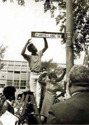 filmsbratz's tweet image. — black people are just so badass throughout history. ✊🏾👏🏾