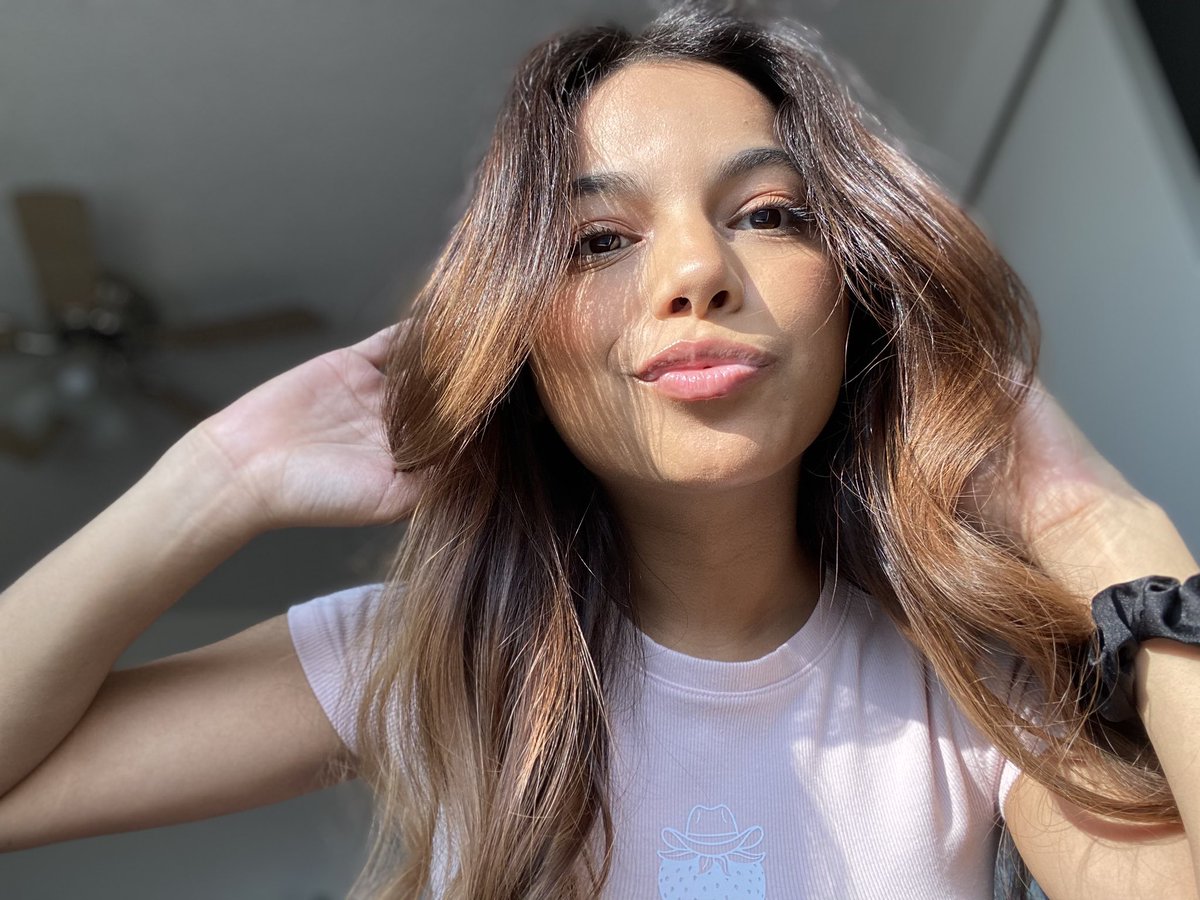 мααя tweet media