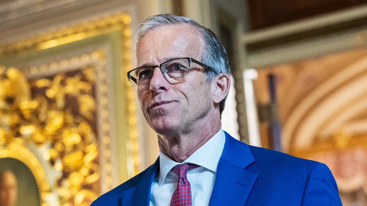 EricLDaugh's tweet image. 🚨 BREAKING: Rep. Anna Paulina Luna reveals Senate Leader John Thune is moving toward NUKING THE ZOMBIE FILIBUSTER to pass the SAVE Act — following a meeting with President Trump

In exchange, Luna and Rep. Tim Burchett are backing the funding bill advancing

A "standing…