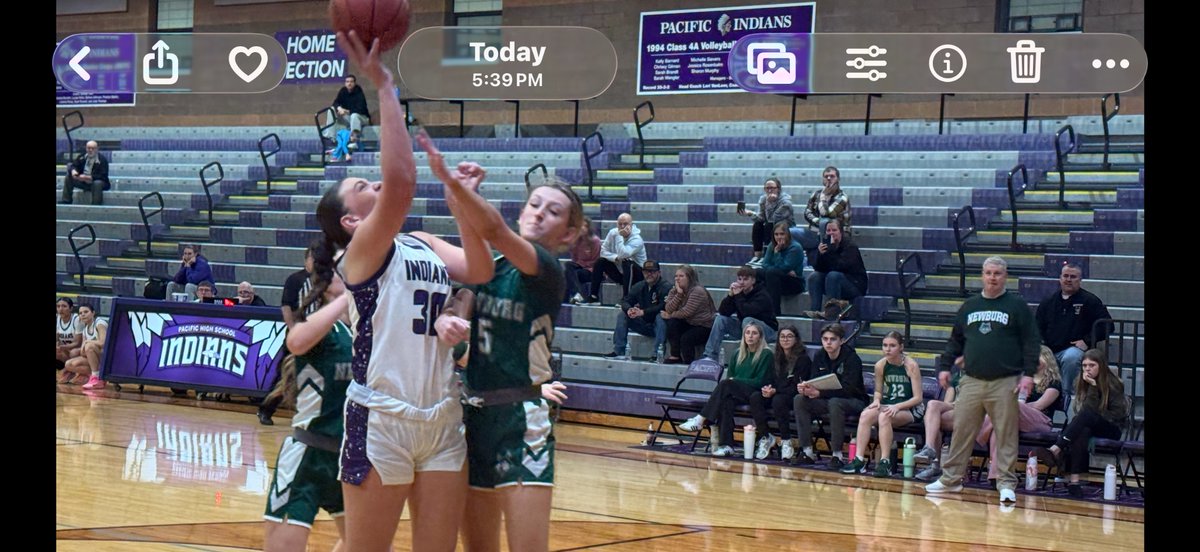 PHS_Athletics's tweet photo. Varsity lady Indians  gave it all tonight!  40-35 for the victory! https://t.co/ImFjremIv2