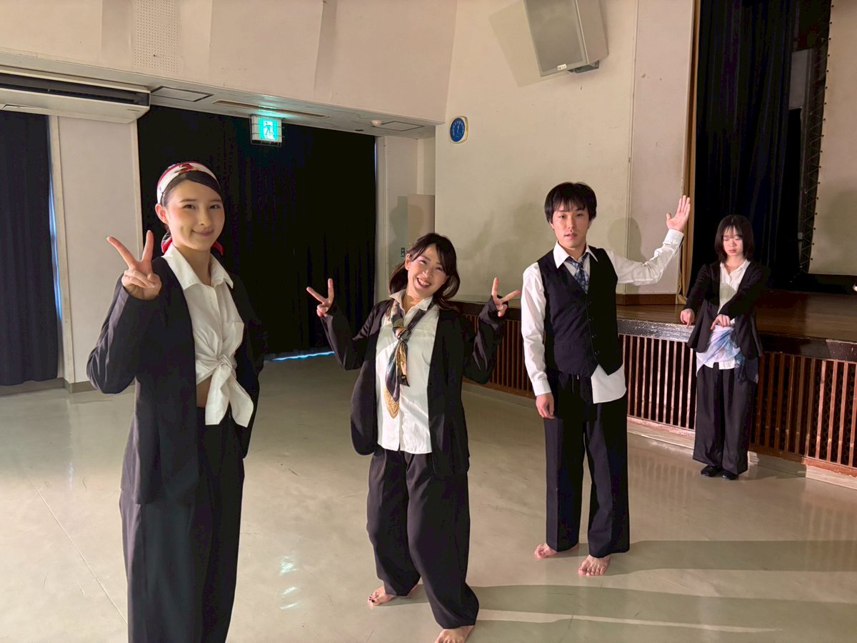Sh_Dance_Co's tweet photo. いよいよ今週じゃん!?やばいよユーミネクスト監督どうする!?
#偏愛エントロピー #シンセツダンスカンパニー #偏エト #シンセツダ #SDCo #稽古場レポート https://t.co/i9b6r0gyJg