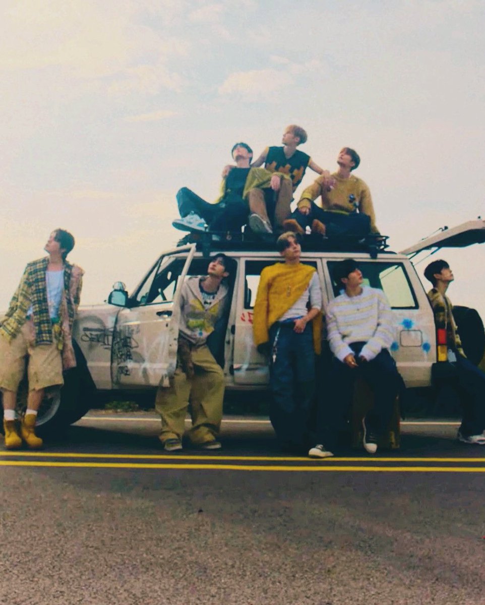 wonflwers's tweet image. #ald1  — as #onedirection songs °˖➴