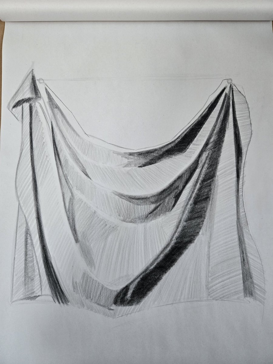 SeraphinaeWorks's tweet photo. Posting the good with the bad work, to vent my frustrations. #Art #ArtStudy #FigureDrawing #DraperyStudy https://t.co/yHO2NhbBYC