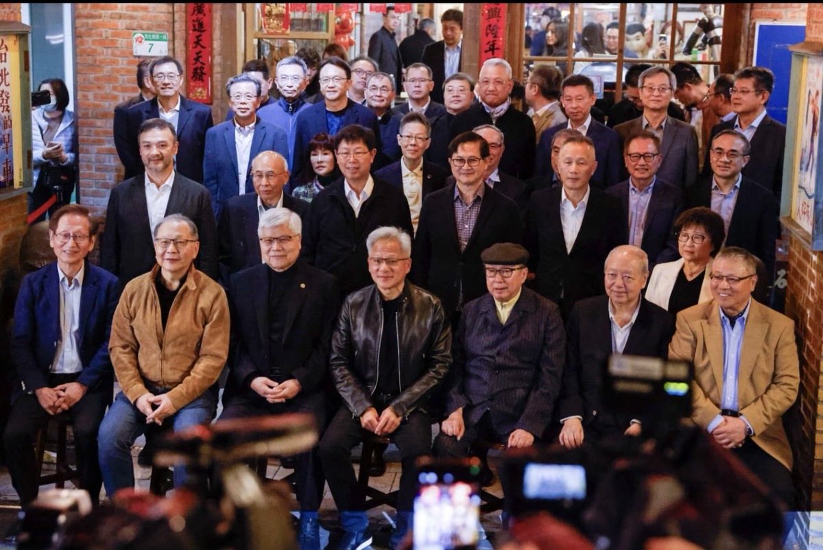 ErpAsvn's tweet photo. Nice picture https://t.co/5FmLGefuYD