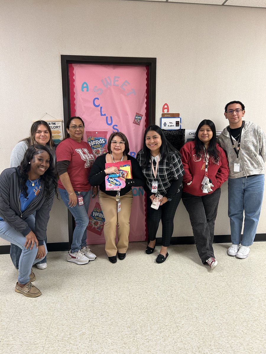 counselor_bates's tweet photo. It was an amazing start to School Counselor Appreciation Week!!!! Thank you to my Spence Family for making me feel special 💕 I am so very blessed 🫶🏽@Spence_AISD @DrKAuguste https://t.co/Tgv3Qhx4Ek