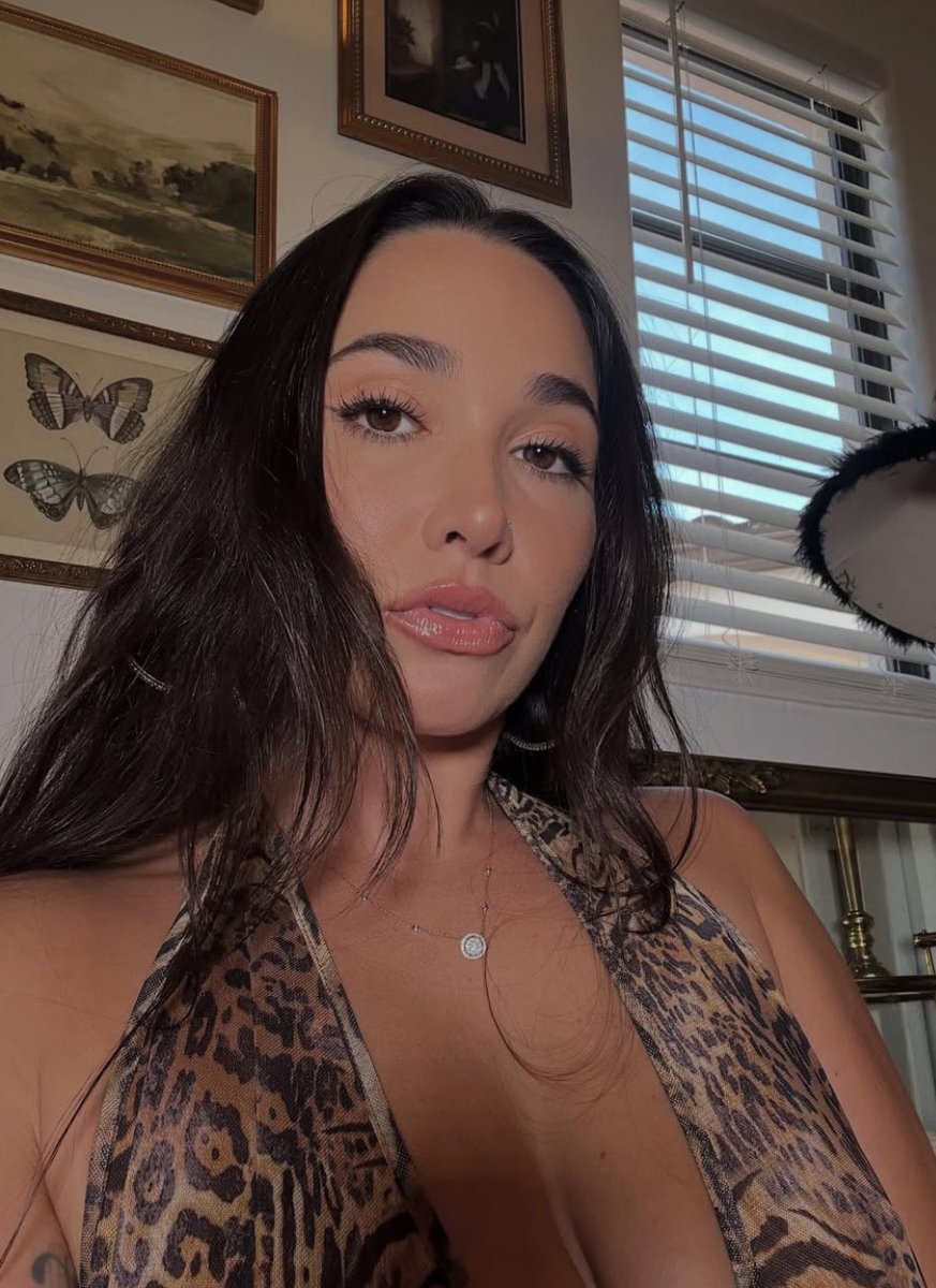 THERESE GABRIELLA tweet media
