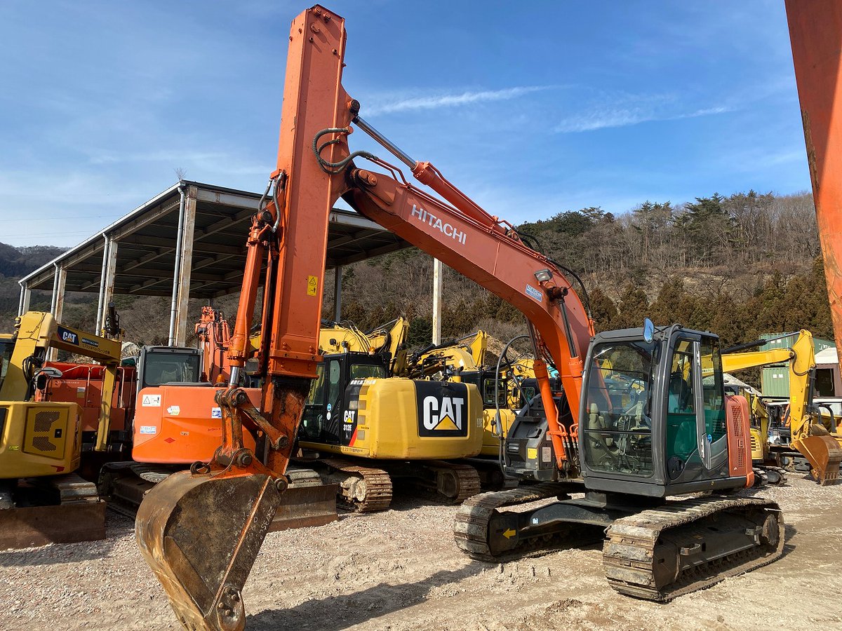 r_engineering2's tweet photo. 株式会社Rエンジニアリングトレーディングです。
【販売中の重機紹介】
HITACHI ZX135US-3
2014年式/3,904hr
写真・詳細はこちらから👇
「重機URL」
ご質問はコメント・DMでお気軽に💬
#重機 #中古 #中古建機 #heavymachinery #ユンボ #HITACHI #日立建機 #ZX135US #スライドアーム #栃木県 https://t.co/kSUBJNiSVJ