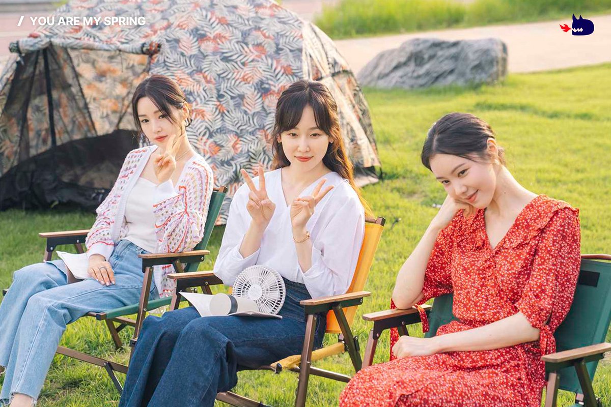 studiodragonKR's tweet photo. Today marks 'Ipchun', the beginning of spring!
Here are spring moments from dramas full of excitement🌸
#너는나의봄 #YouAreMySpring
#우리들의블루스 #OurBlues
#첫사랑을위하여 #LoveTakeTwo
#사랑은외나무다리에서 #LoveYourEnemy https://t.co/5bXN6FzatS