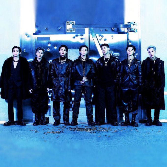 [Variety] #BTS: The Comeback Live | Arirang will stream on Netflix on March 21. 

The concert, held at Gwanghwamun in Seoul and will be directed by Hamish Hamilton, the director behind most Super Bowl Halftime Shows since 2010—making it the first global livestreamed live event