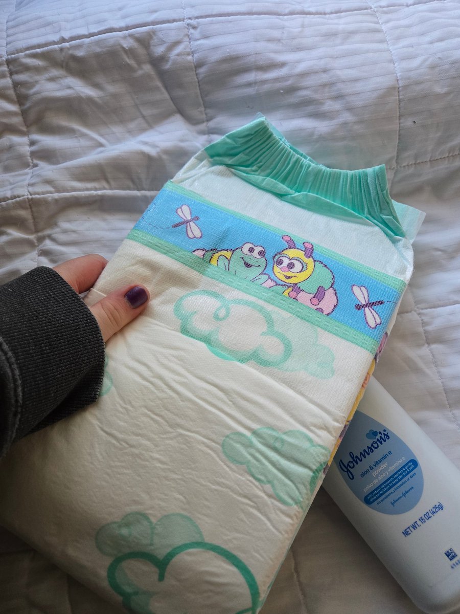 i_likelilac's tweet photo. kinda sad I only get to do this when I'm home alone https://t.co/2up6bYMkDM
