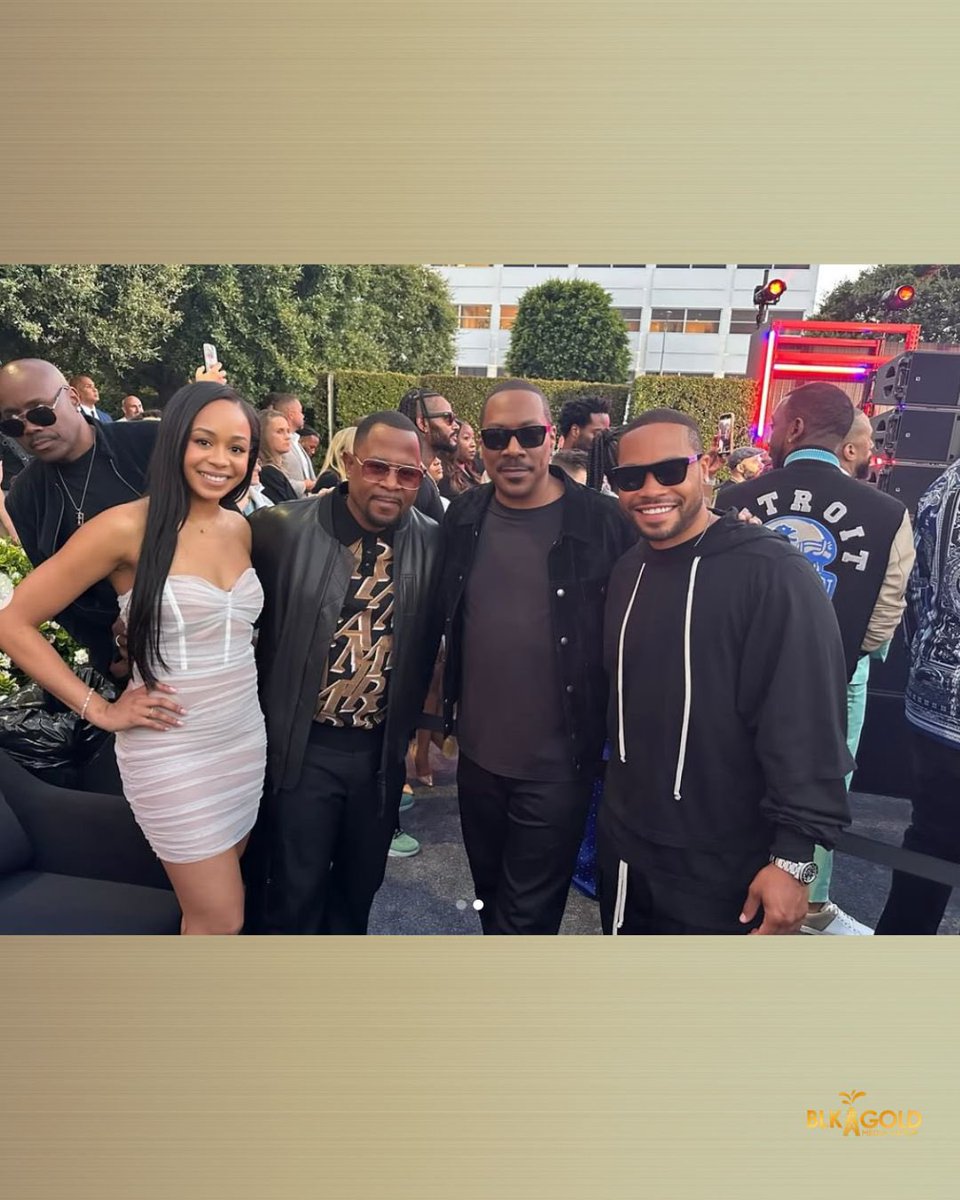 BlkgoldTV's tweet image. Congrats to Jasmin Lawrence and Eric Murphy!💛
 #EddieMurphy and #MartinLawrence as grandparents is the #BlackExcellence we didn’t know we needed.
