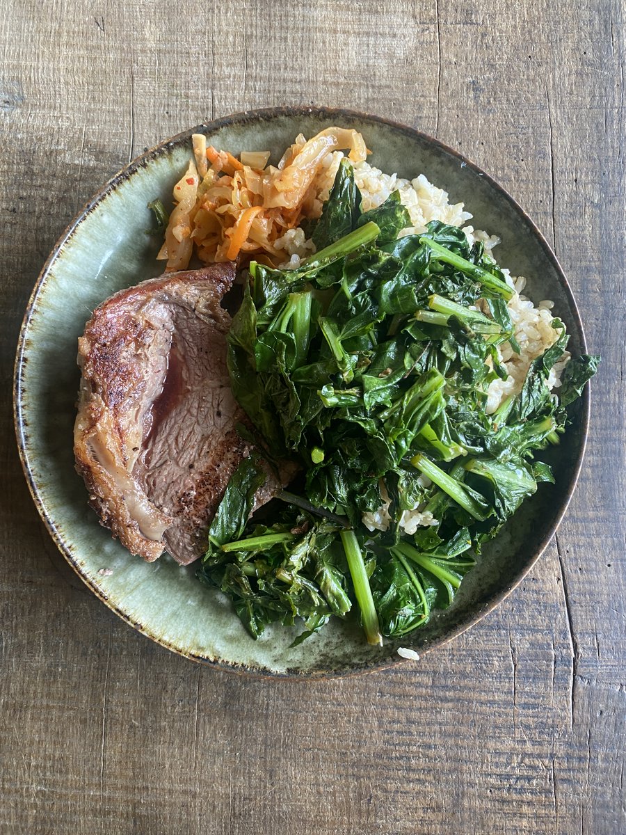 One of the best things about cooking with naturally-raised meat is that you don’t need to do much to make a meal special. Just cook the meat to bring out its potential, serve it with simple sides, and the taste of the meat makes it a great meal.