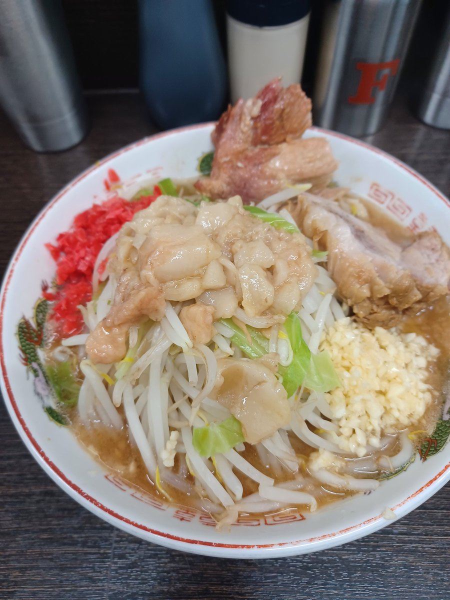 ひらあやまり tweet media
