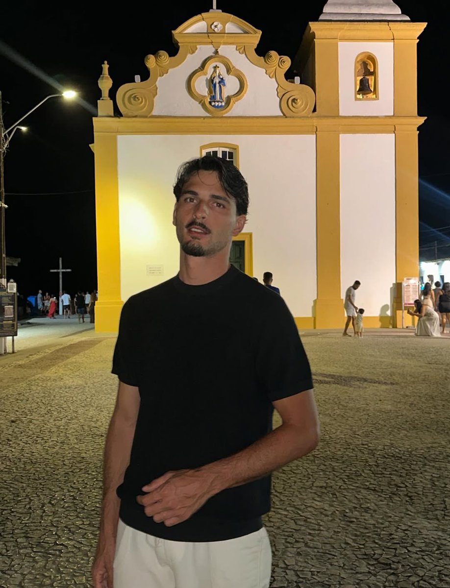 * 𝒋oα̃o 𝒈αbrıel. tweet media