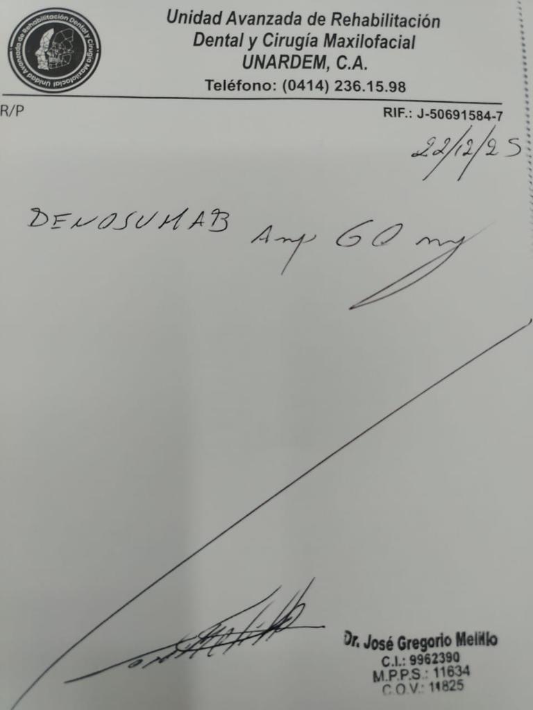 Génesis tiene una lesión facial de células gigantes que abarca gran parte de su carita, no puede dejar de recibir las quimios. Su mamá me pide ayuda para la próxima ampolla que cuesta $350. 
Quien desee apoyarla pueden hacerlo por cualquiera de nuestras cuentas.
Abro hilo 👇🏻