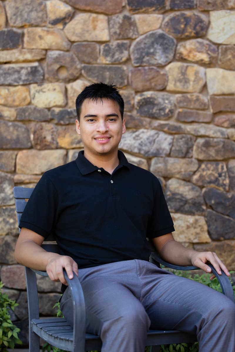 Scholar Spotlight! 

Congratulations to Angel Lopez, a proud graduate of Enterprise High School, who is continuing his academic journey at California State University, Chico 

Learn more:  facebook.com/themcconnellfo…

#ScholarSpotlight #CSUChico