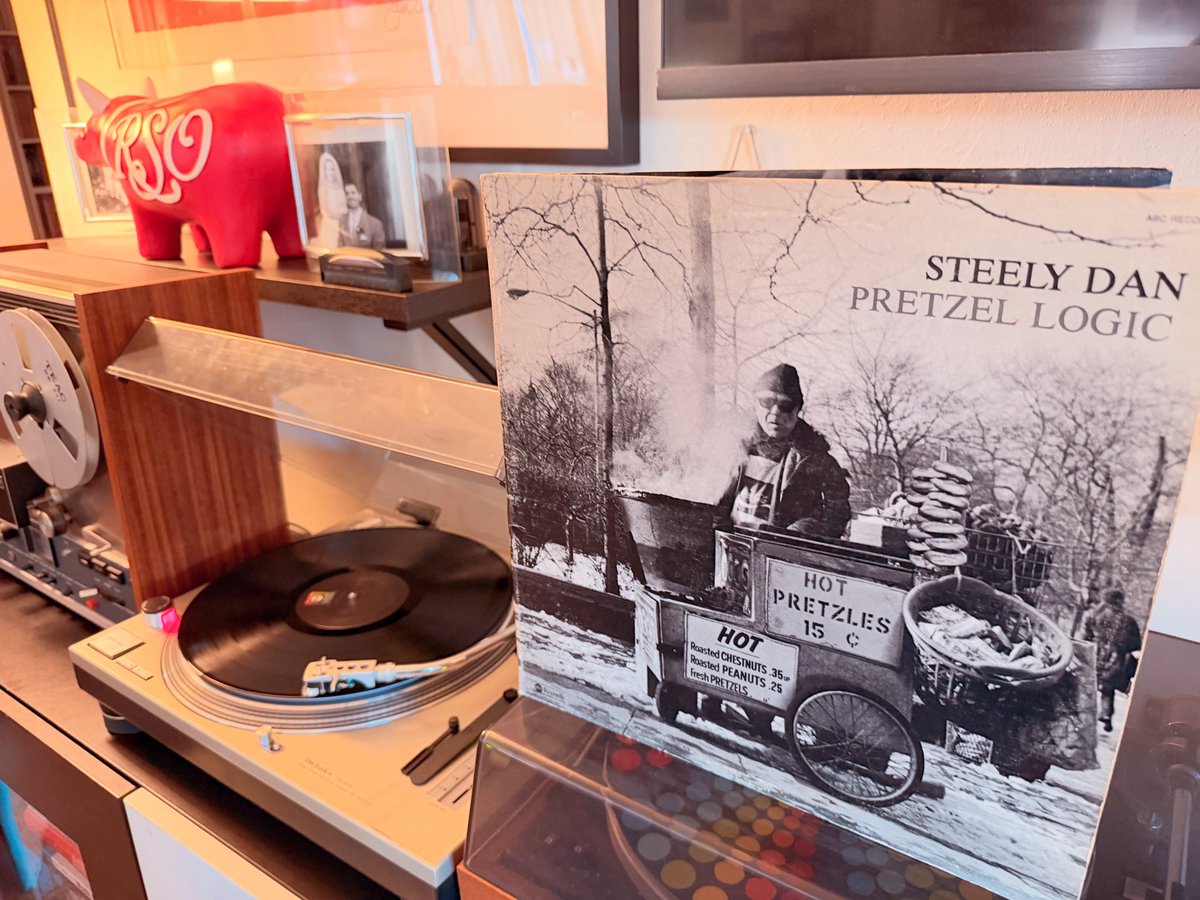 MrSaratoga's tweet image. A Steely Dan kind of Monday, classic from 1974

“Pretzel Logic”
Steely Dan

ABC Records ABCD-808

Produced by Gary Katz

#steelydan #nowplaying #vinylcollection