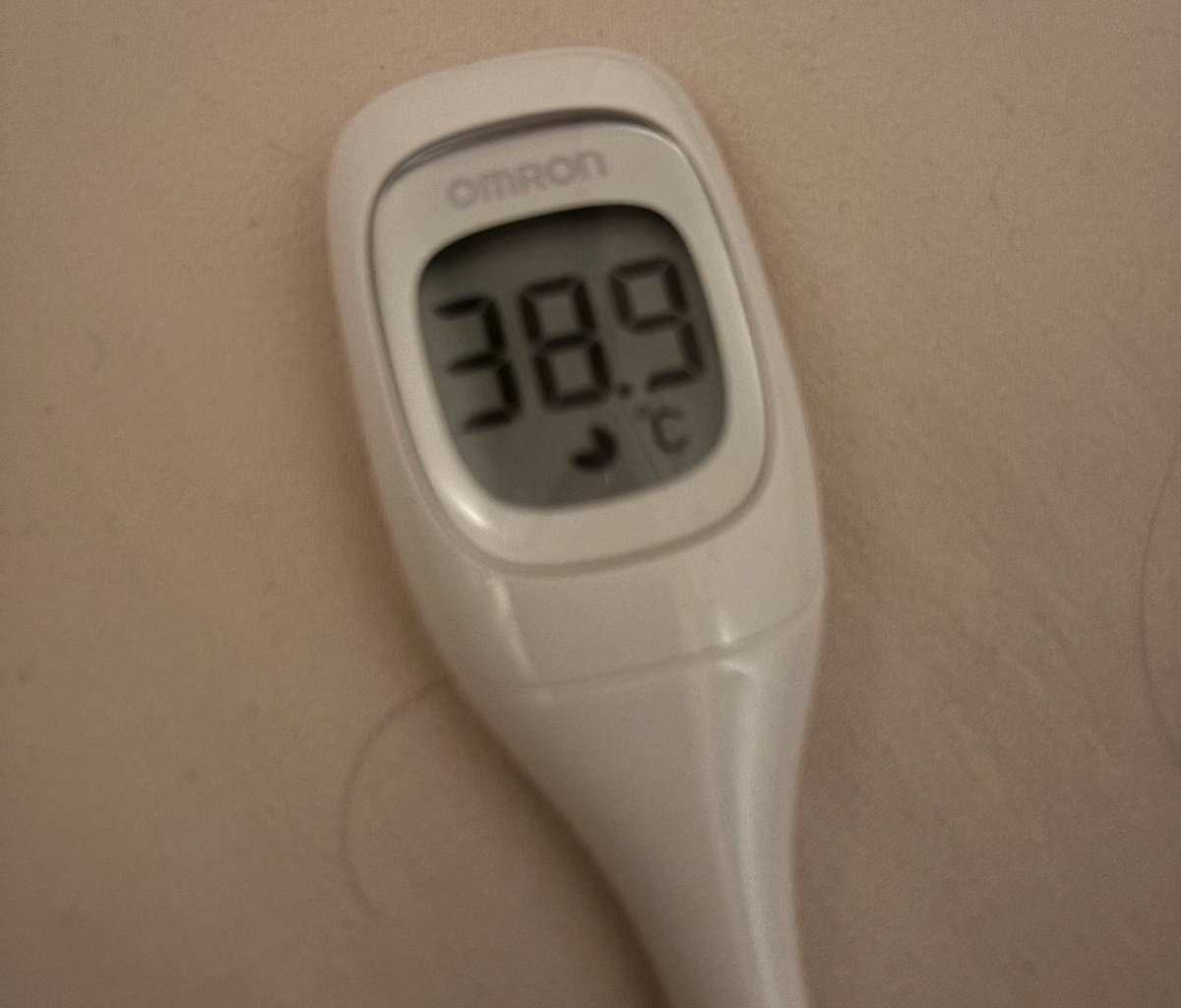 まっったく熱下がらないどういうこと