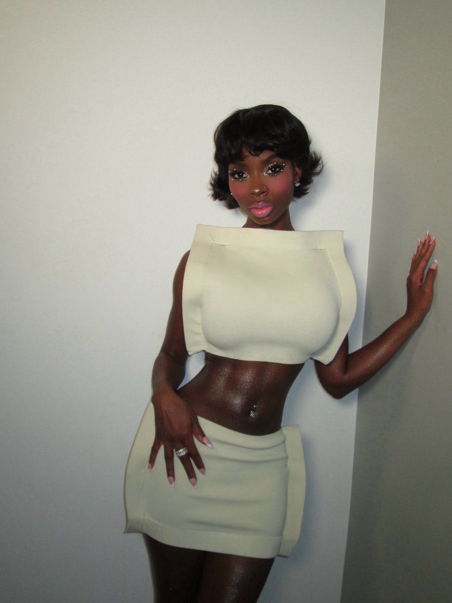 musesblueprint's tweet image. Olandria.