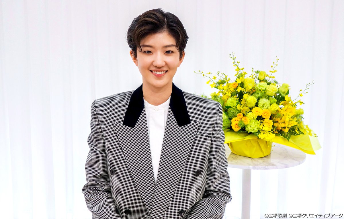 【スター・ロングインタビュー#88 礼華はる】
各組スターがこれまでの舞台を振り返って、その時の想い、エピソード、宝塚への想いをたっぷりと語る番組。今回は月組・礼華はるが登場します🌙
次回の放送は2月6日(金)23:00からです。お見逃しなく！