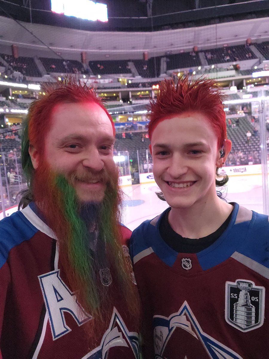 CrazyAvsFan's tweet photo. Not as good as the rainbow mohawks,  but the @Avalanche #pride mullet looks pretty good!

#GoAvsGo https://t.co/HDZzrk5kTi