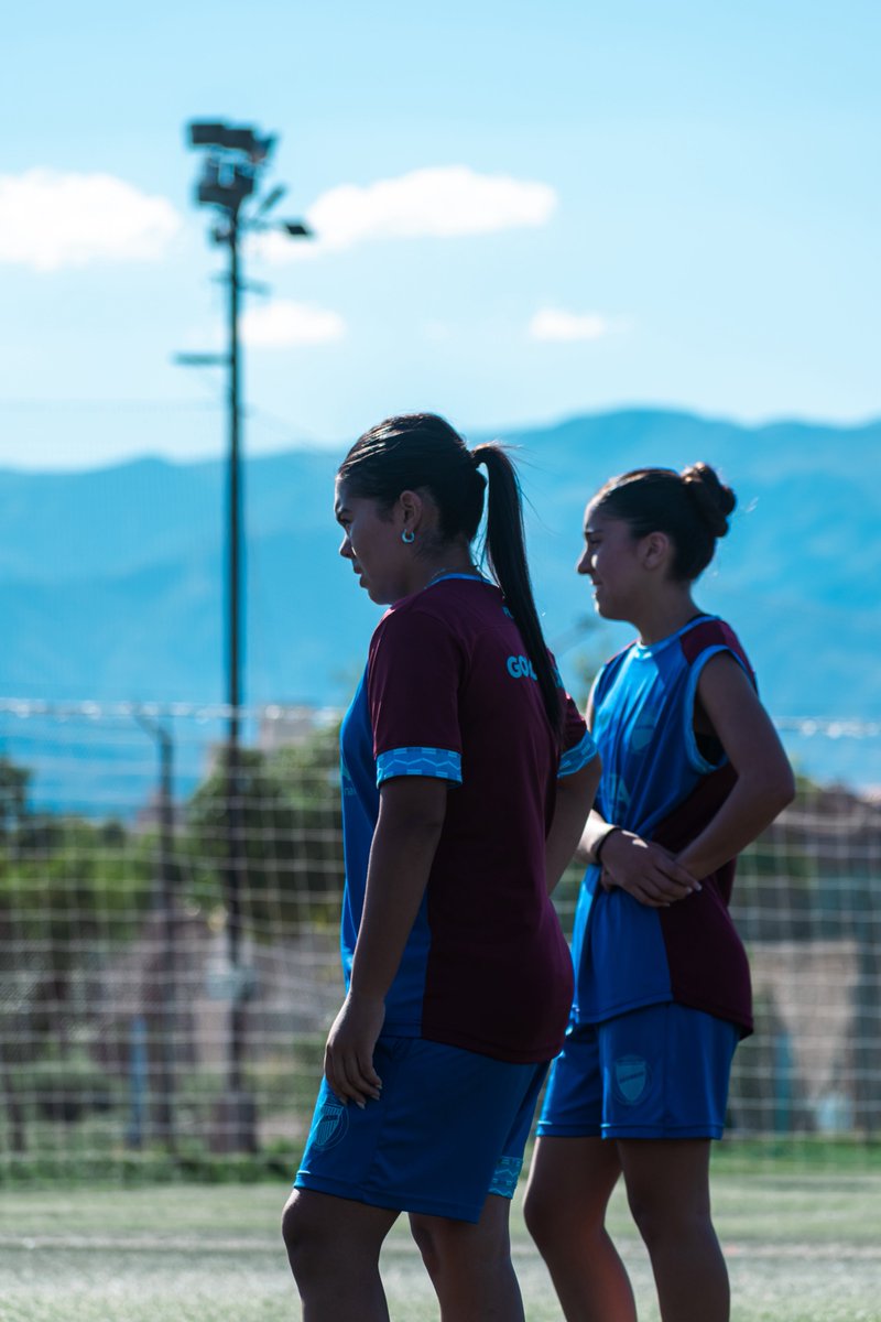⚽️ Primera e inferiores iniciaron la semana en La Cantera 💪🙌