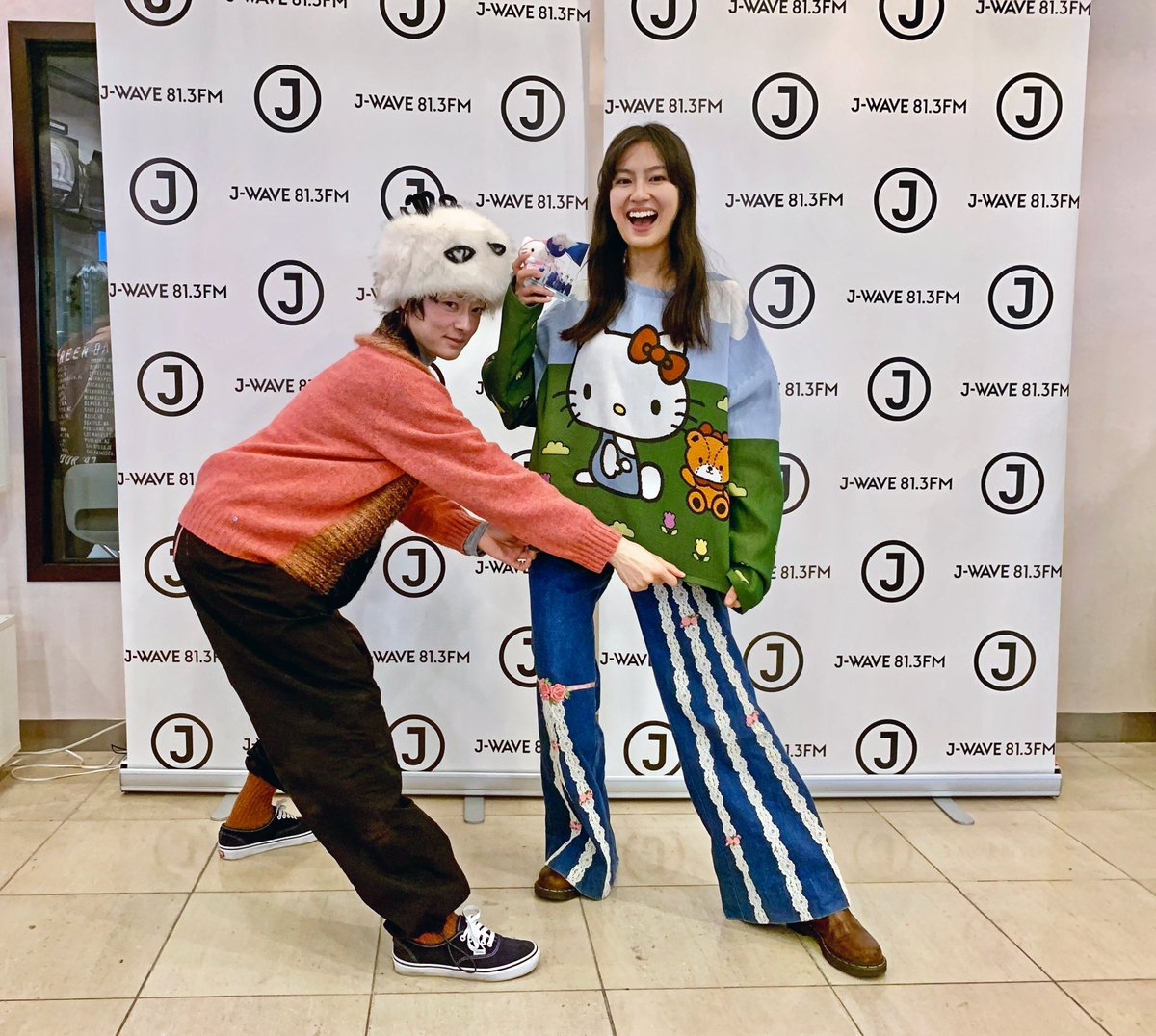 ☕️Sanrio SMILEY SMILE ☕️

#市川実日子 (<a href="/suurkiitos_inc/">スールキートス</a>)さん
×
#恒松祐里(<a href="/Yuri_Tsunematsu/">恒松祐里 Yuri Tsunematsu</a>)さん

お二人のトークをお届けしました！
radikoタイムフリーでも📻
radiko.jp/share/?sid=FMJ…

明日も、夜21時半にオープンする
純喫茶「スマイル」で ☕️

#SS813 #jwave