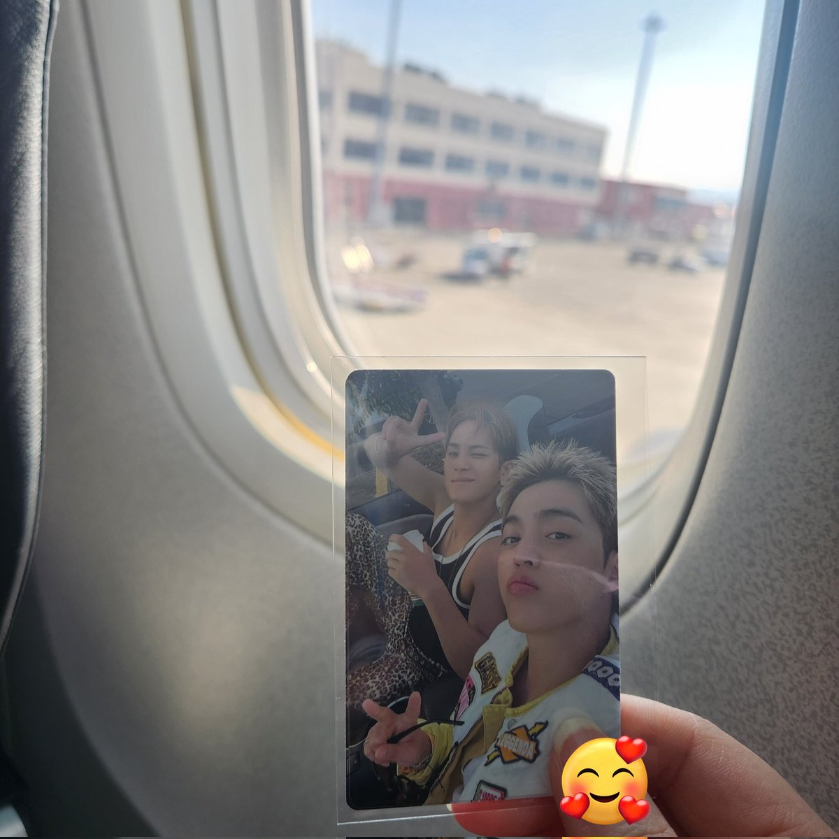 まなか tweet media