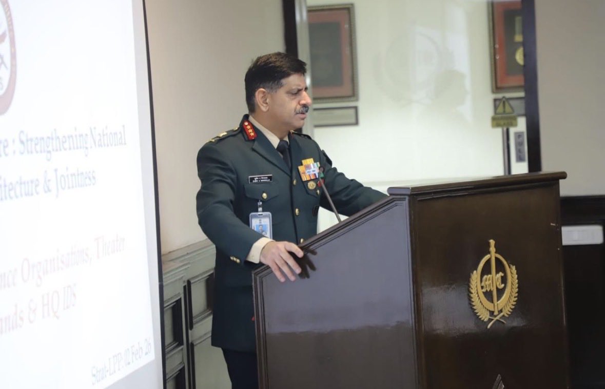 ia_awc's tweet photo. Strategic Leadership Perspective Pgme (Strat LPP) 5.0 brings Apex Military Leadership together to foster upon India’ Security Calculus and Geopolitical realities—fortifying national structures, advancing jointness, &amp; developing capabilities amid disruption.
#AWC @adgpi @artrac_ia https://t.co/DLIbAeojc0
