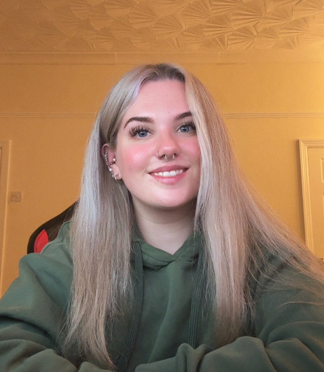 MissFoddy tweet media