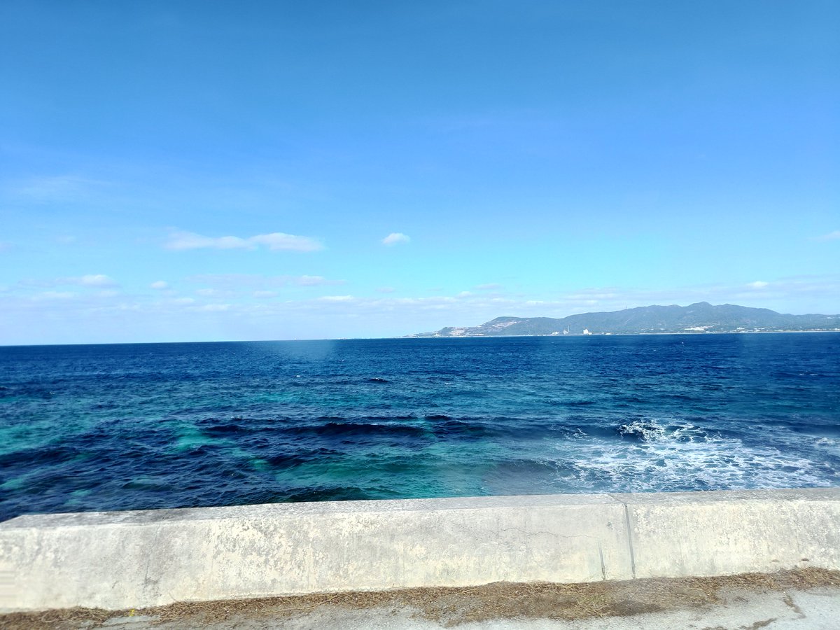 tatsute's tweet photo. 見渡す限り海や〜〜〜〜〜〜 https://t.co/rtTbb57kS5