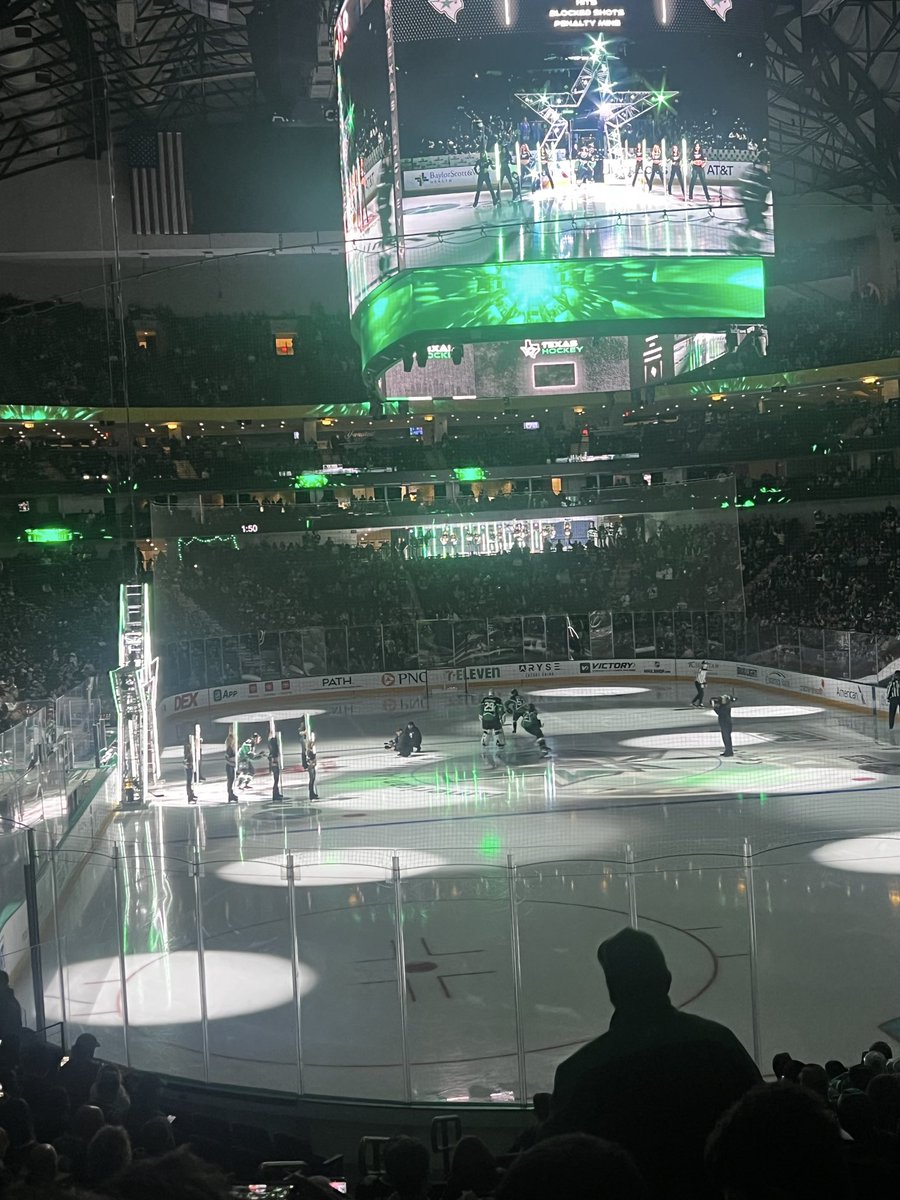 Alright <a href="/DallasStars/">Dallas Stars</a>…let’s keep it rollin’ tonight! #TexasHockey #OttersBETTER