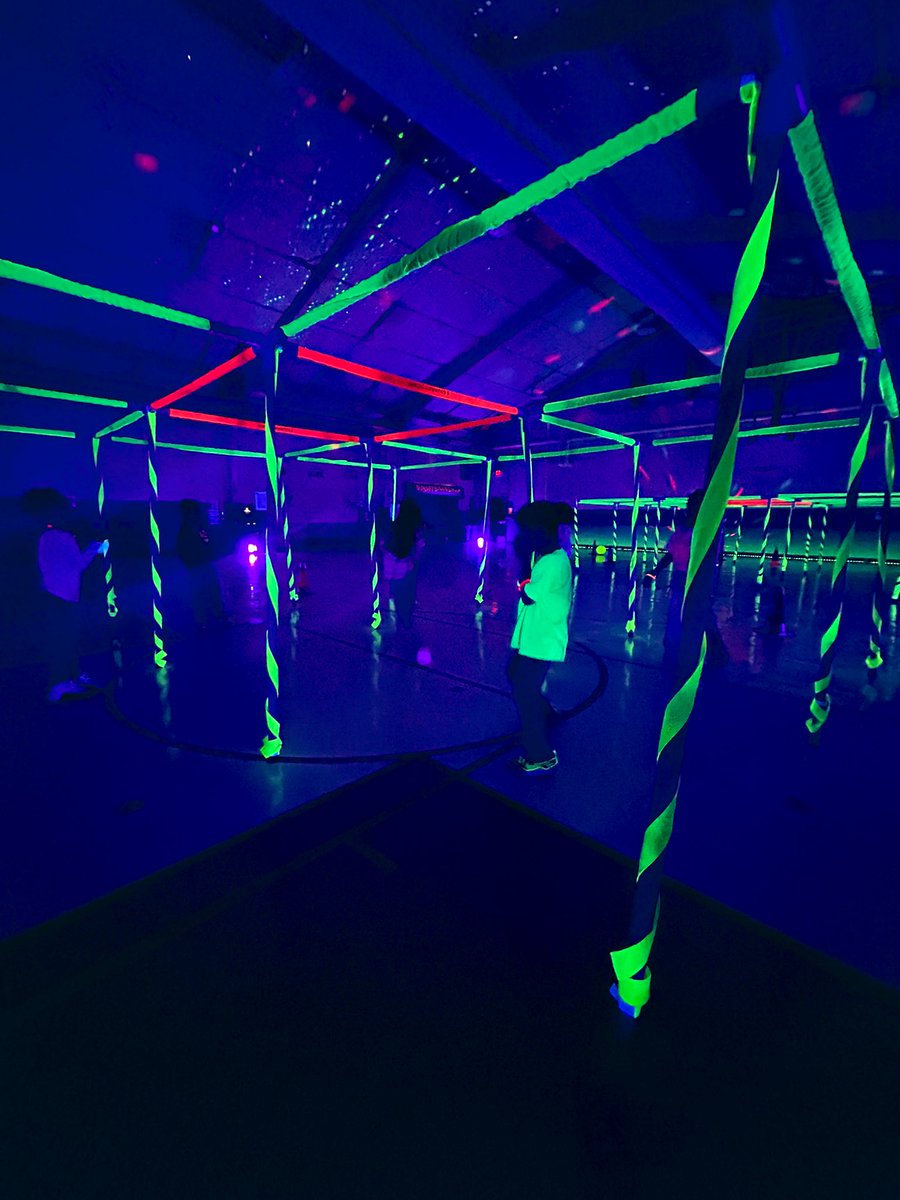 Coach_Juarez3's tweet photo. Lights off. Glow on!
Glow in the Dark 9 Square in the Air at @NISDGalm 🐬 was a hit! @NISD_PE @9squareintheair 
#CosmicGlow #9SquareInTheAir https://t.co/qnEHGtW4ya