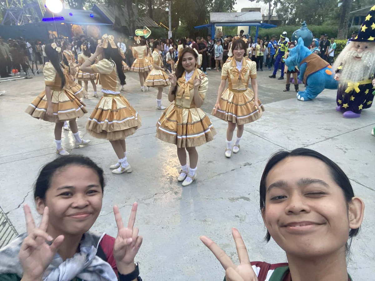 Zaia_Clariza's tweet image. Medyo mataas pala yung bakod HAHAHAHSHS eme.
Sulit yung 2,400 naming tatlo pumaldo eh (3/3)

#MNL48