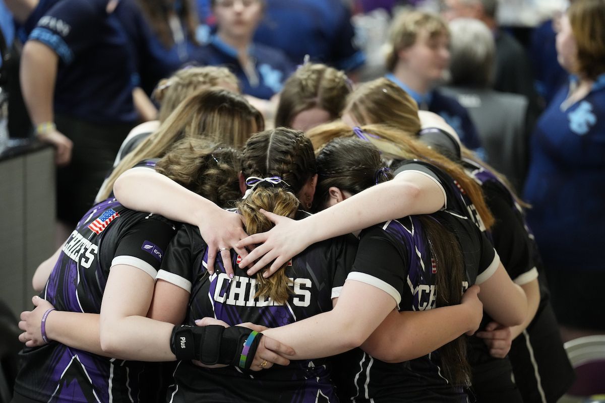 IGHSAU's tweet photo. The State Bowling Tournament field is now set. Congratulations to the girls and teams that qualified for this year's state meet Feb. 10-11-12 at Waterloo's Cadillac XBC. https://t.co/OgpF5ytfvC https://t.co/V3Nmnt3xeS
